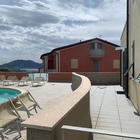 Pool House Apartment La Spezia Bagian luar foto