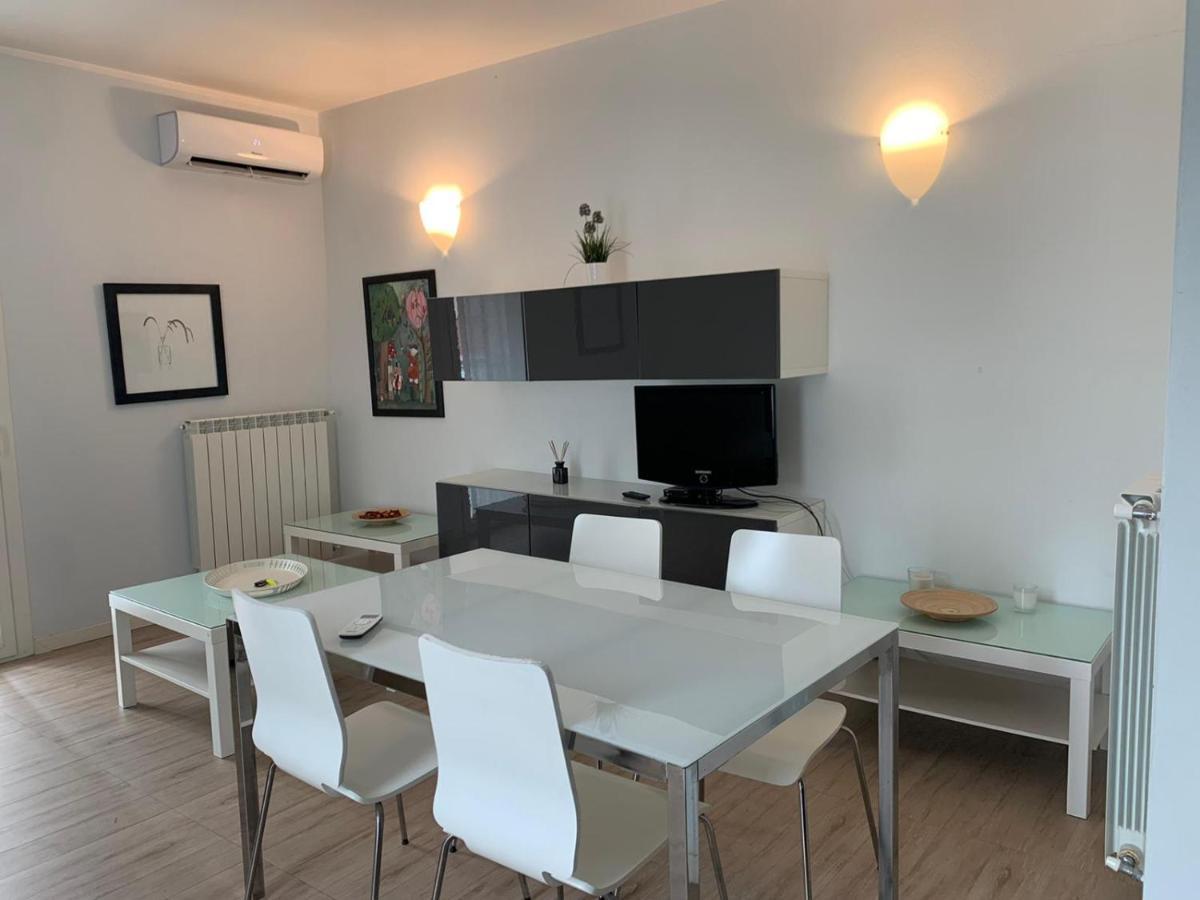 Pool House Apartment La Spezia Bagian luar foto